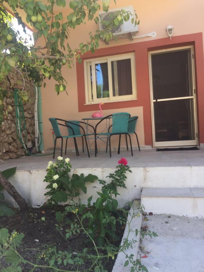 Appartement Domenica House à Kondaraíni Extérieur photo