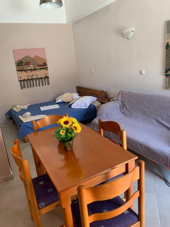 Appartement Domenica House à Kondaraíni Extérieur photo